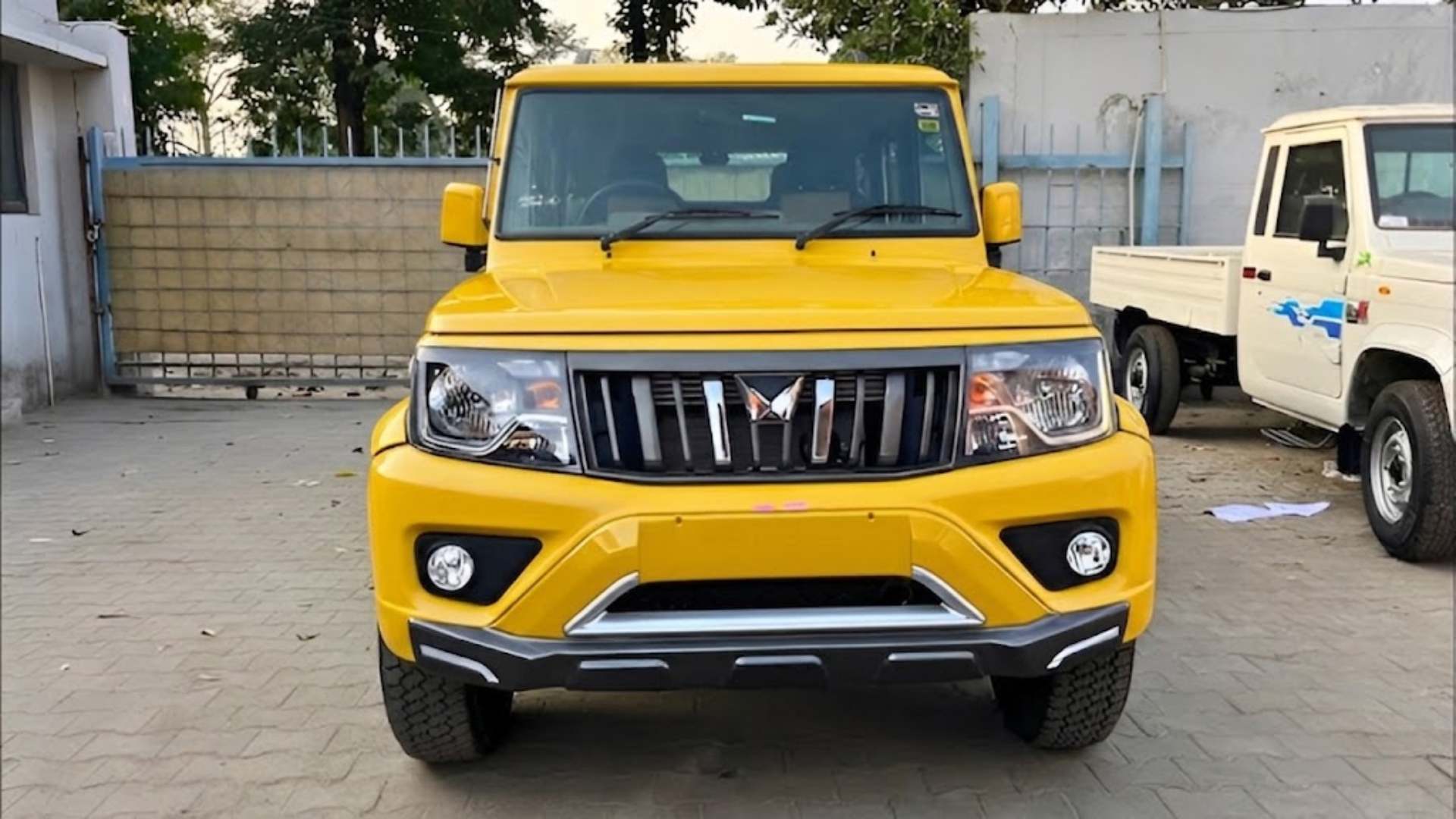 Mahindra Bolero B8 2026